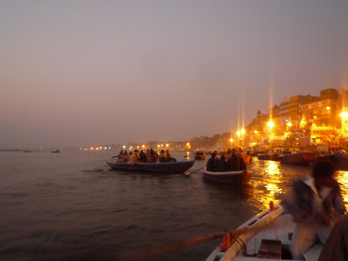 Sunrise - Bank of river Ganga12
